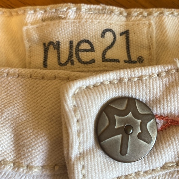 🌸🌸RUE 21 shorts 🌸🌸 - Picture 8 of 8